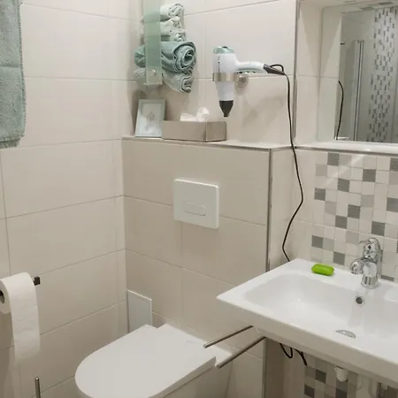 Privatunterkunft Zimmervermietung Hebenstreit *