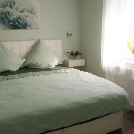Privatunterkunft Zimmervermietung Hebenstreit Bernburg (Saale)